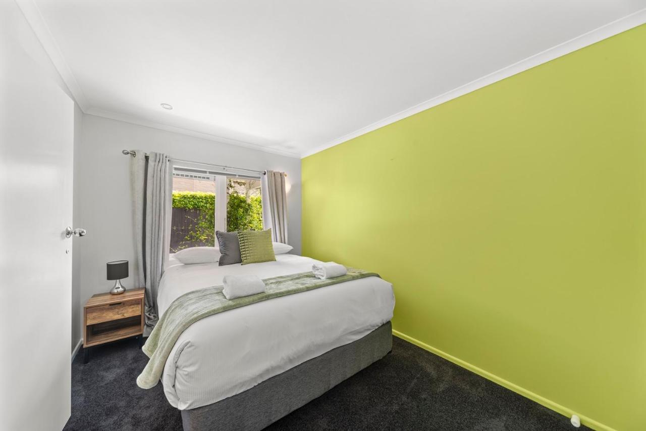 Hilltop House - Taupo Ngoại thất bức ảnh