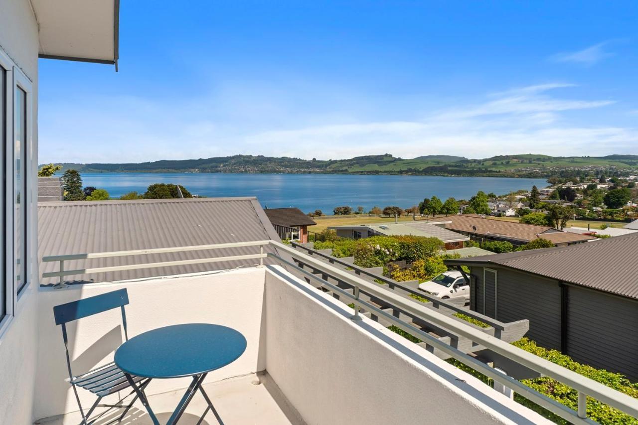 Hilltop House - Taupo Ngoại thất bức ảnh