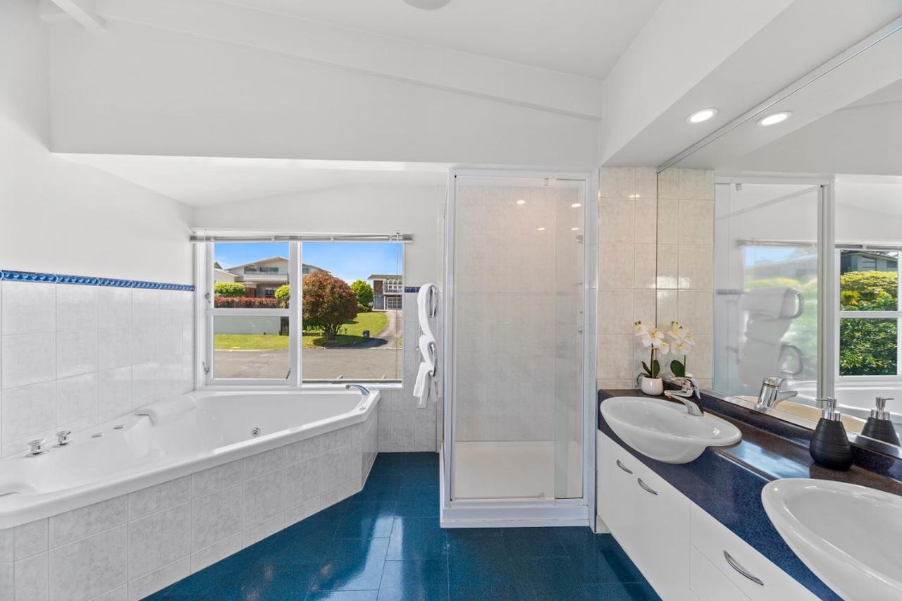 Hilltop House - Taupo Ngoại thất bức ảnh